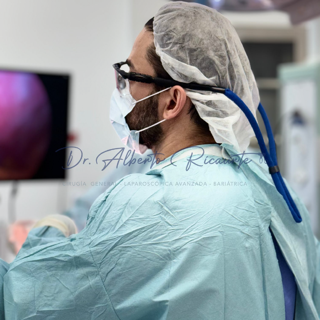 Dr. Alberto Ricaurte — Cirugía laparoscópica 2